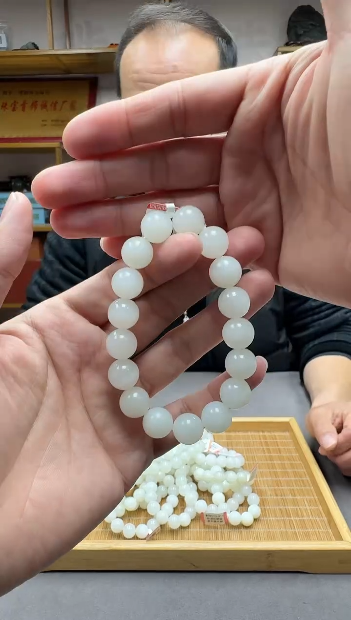 未镶嵌手链和田玉12且末暖白