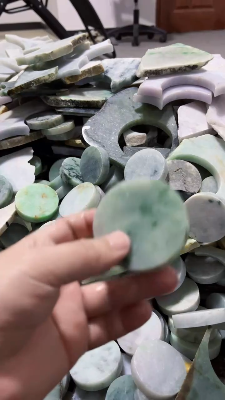 【闪购商品】翡翠挂件未镶嵌A货康壹158