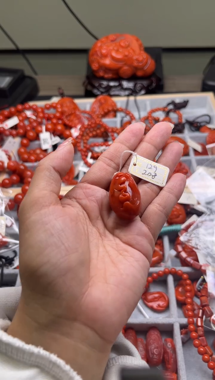 【闪购商品】南红玛瑙珠宝奇石未镶嵌129