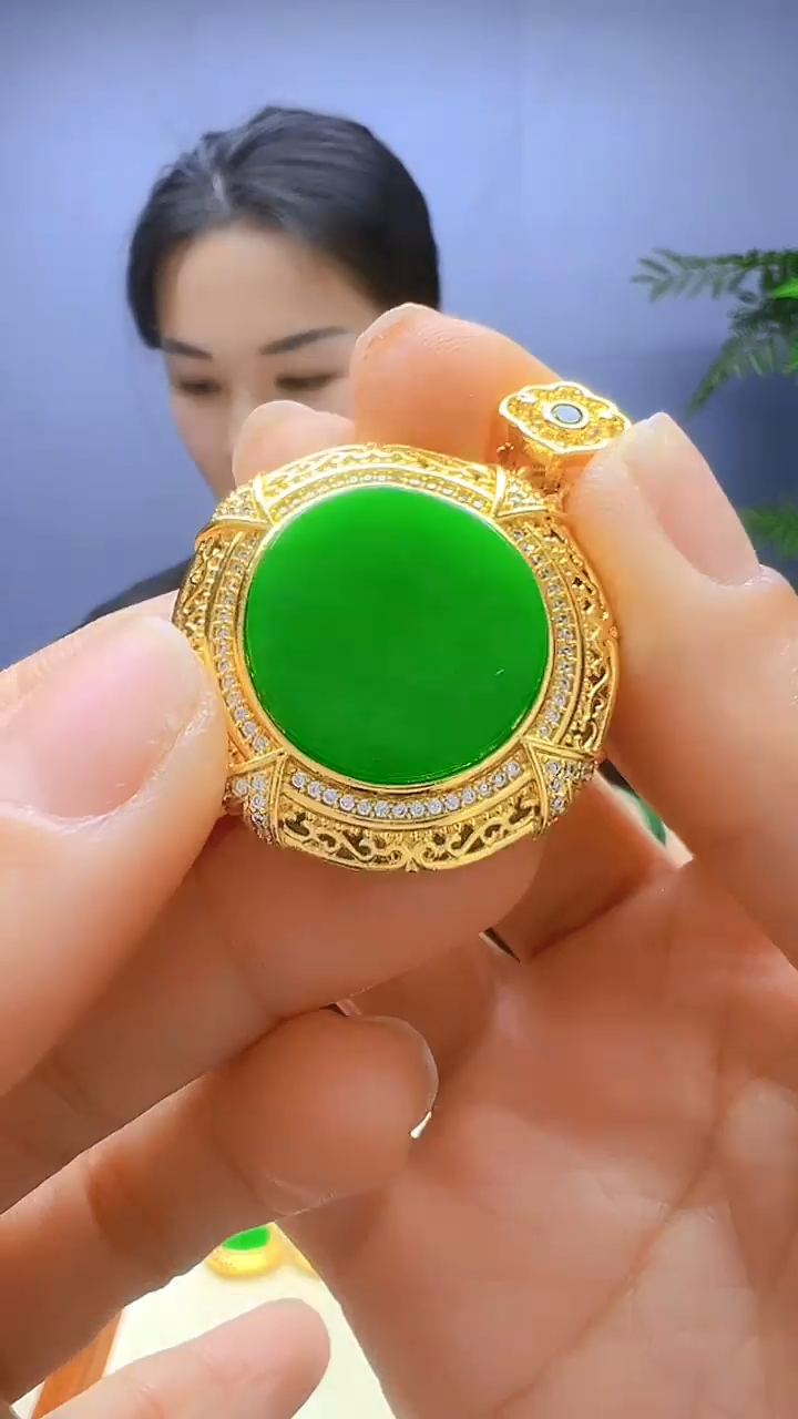 【闪购商品】翡翠颈饰14K金镶嵌颈饰