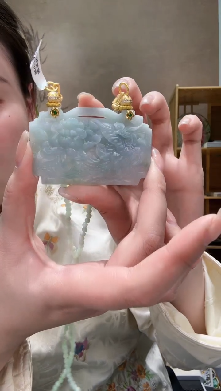 【闪购商品】翡翠颈饰未镶嵌吊坠