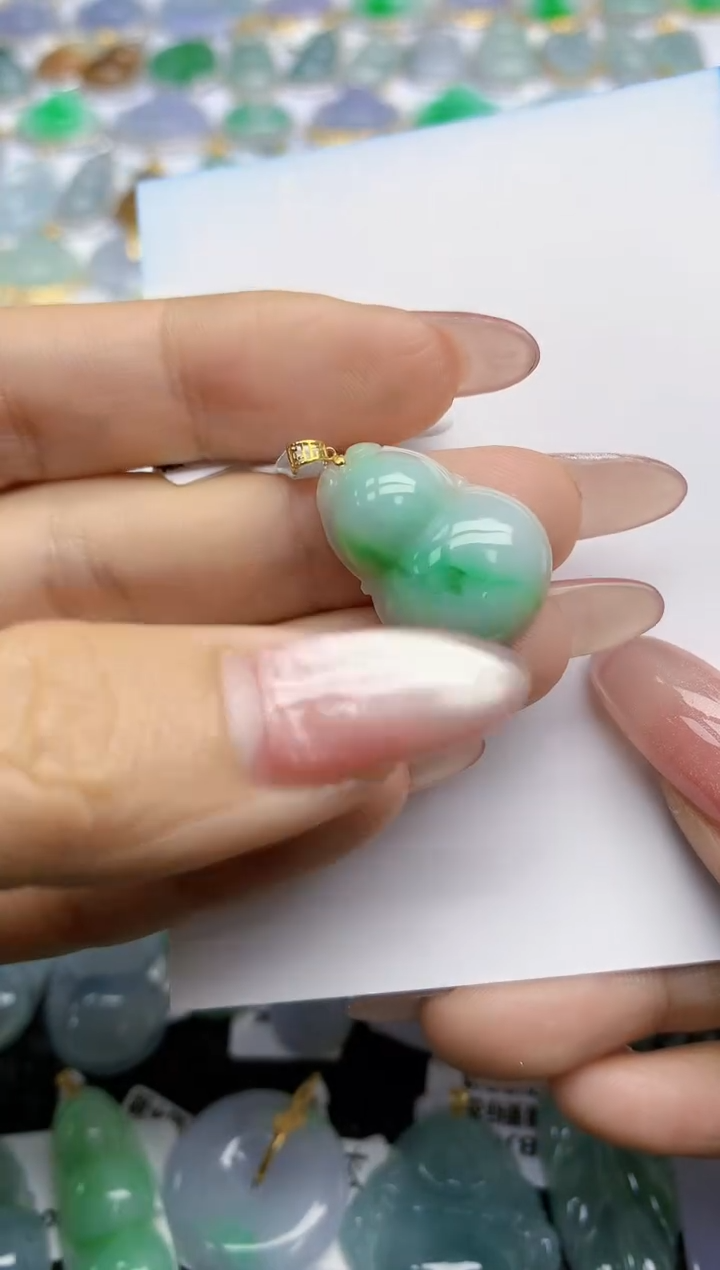 【闪购商品】翡翠挂件18K金镶嵌1天然翡翠A货