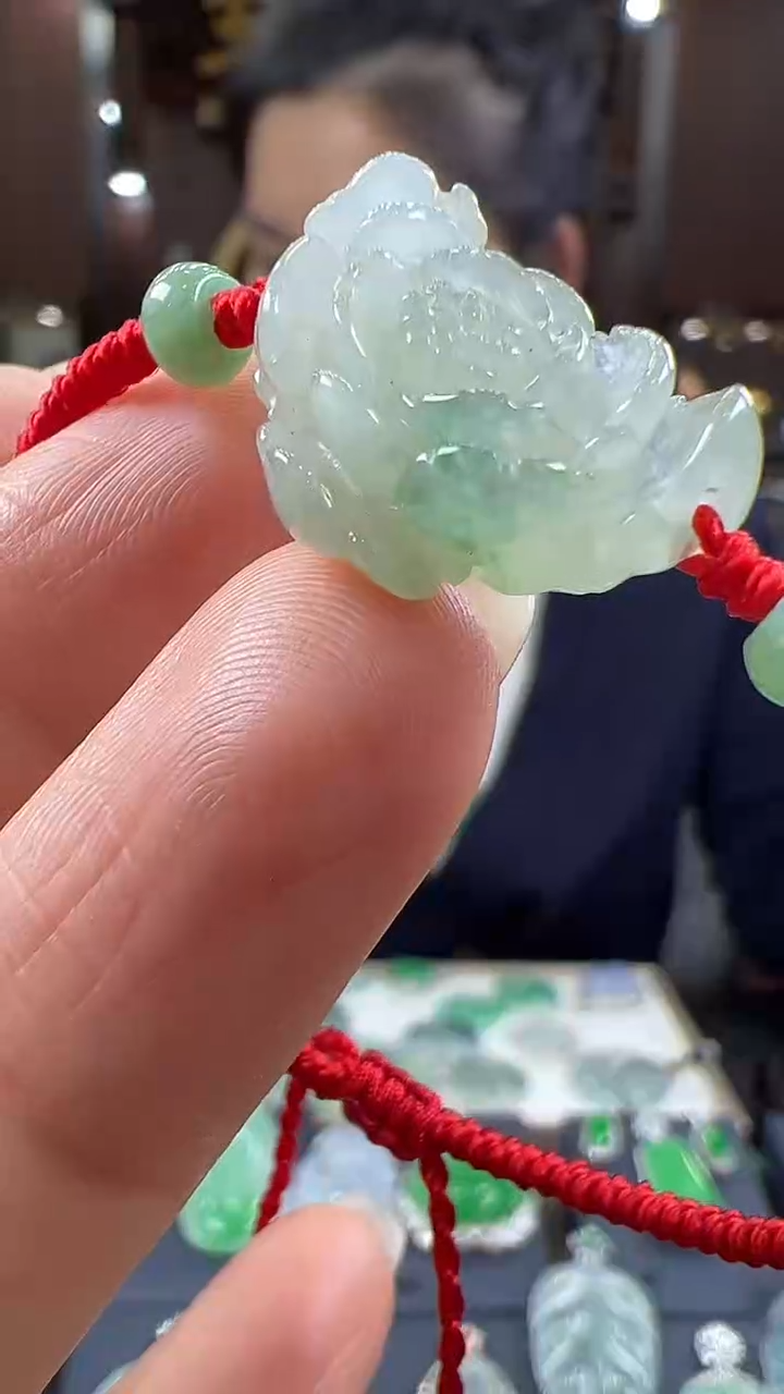 【闪购商品】翡翠未镶嵌挂件莲花手绳