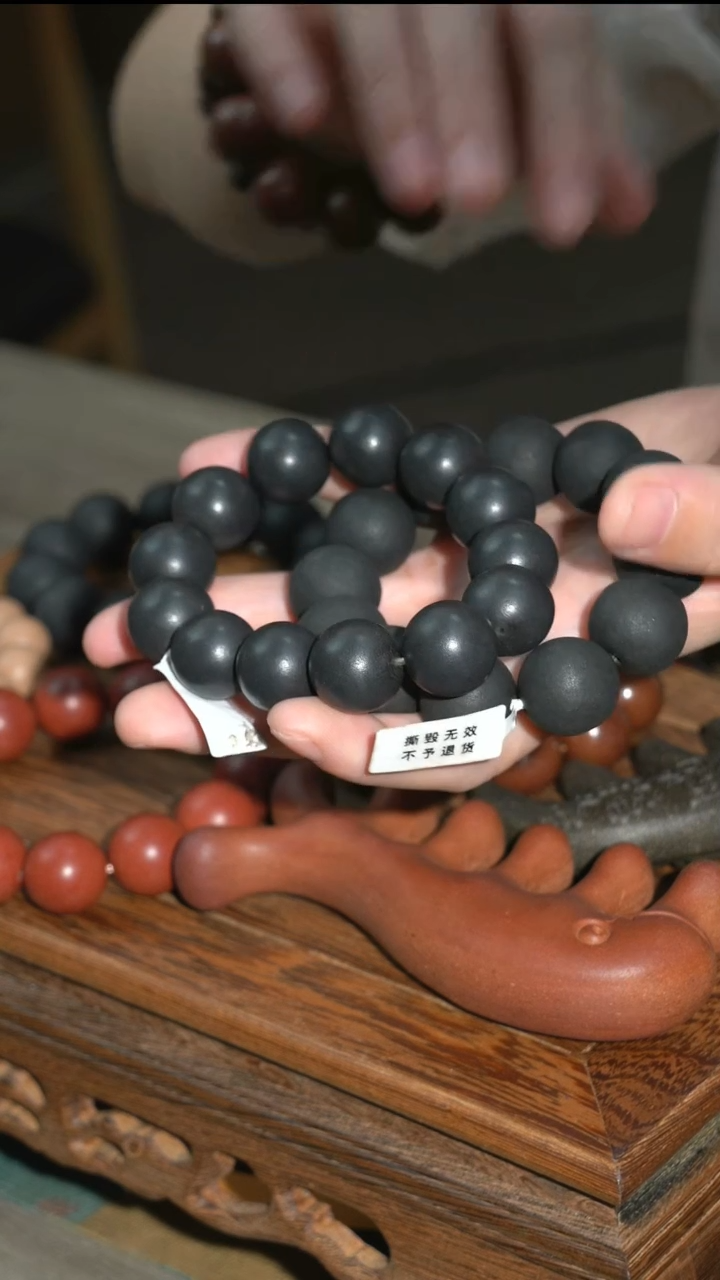 泥塑拍黑龙1.8单圈 送内府龙涎1.8单圈