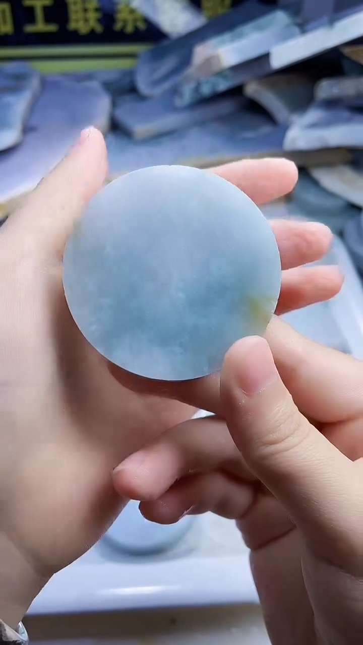 翡翠未镶嵌颈饰翡翠144