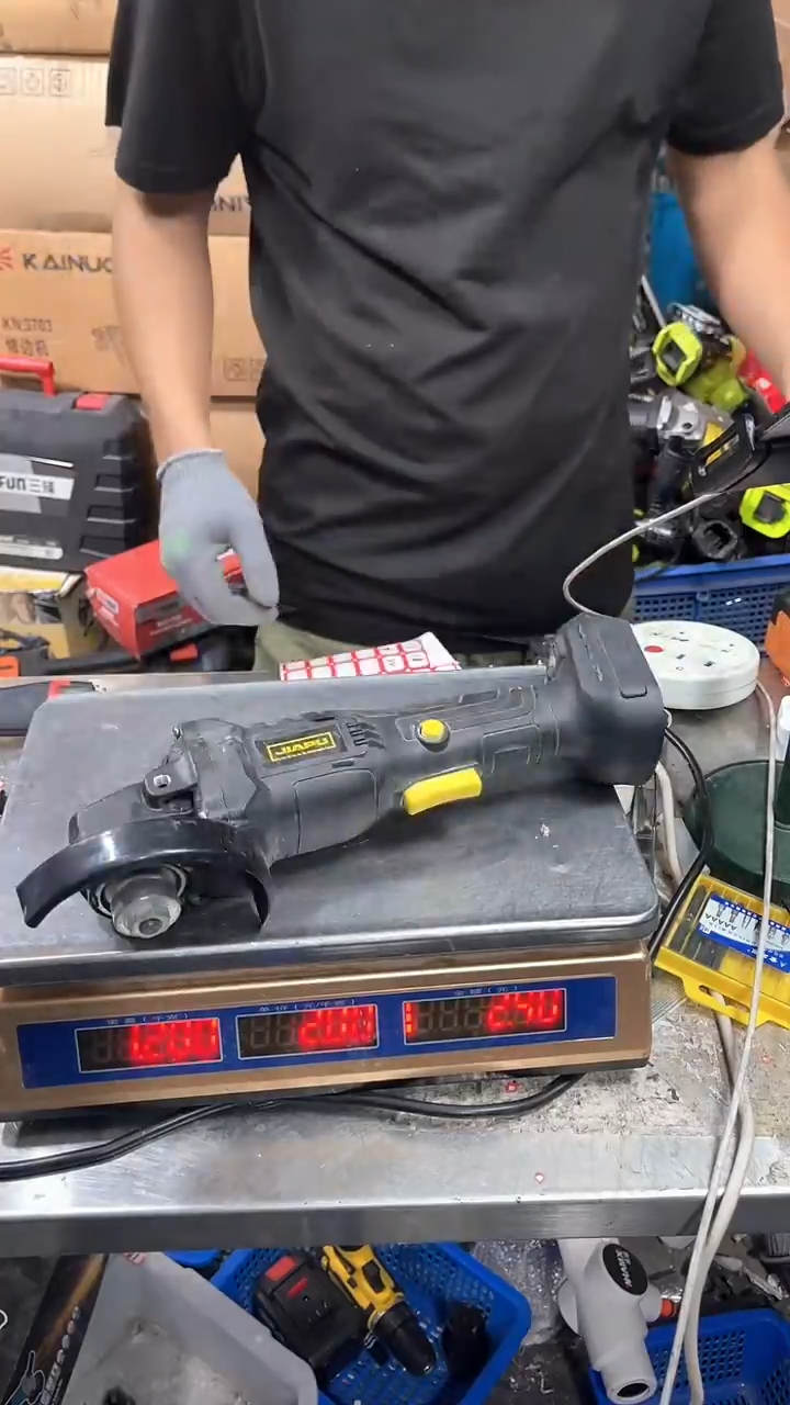 二手电动工具默认裸机微瑕(直播为准)无电池无运险016