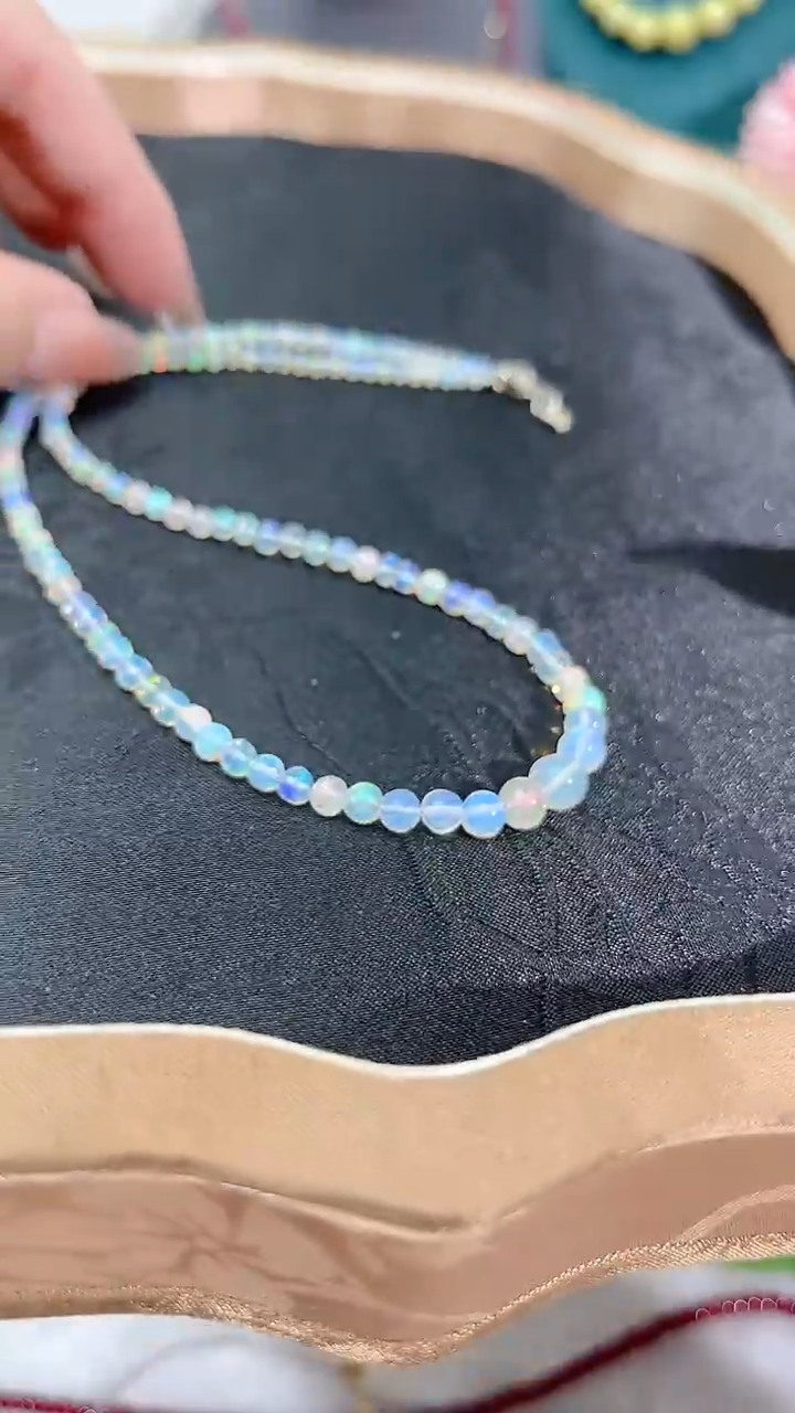 【闪购商品】欧泊颈饰银S925镶嵌圆499