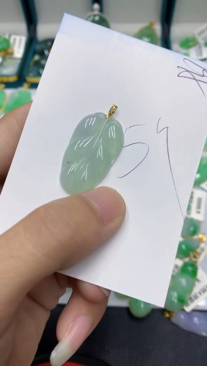 【闪购商品】翡翠颈饰18K金镶嵌翡翠