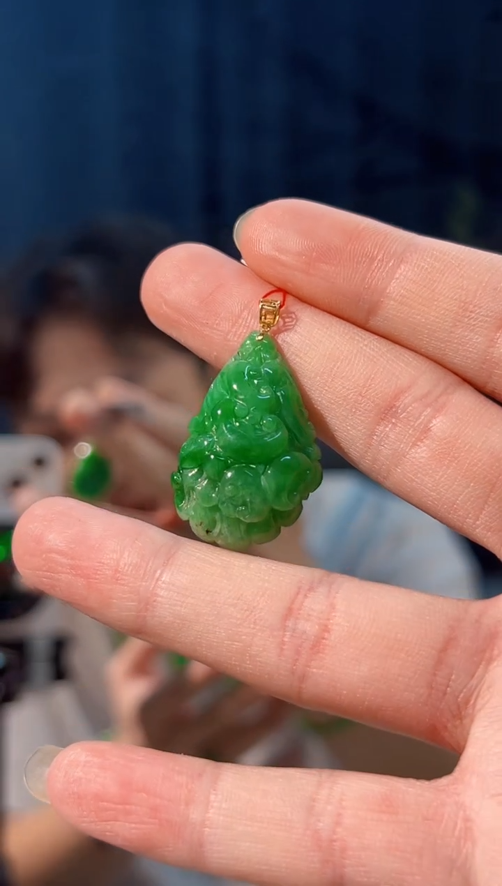 颈饰18K金镶嵌翡翠 缅料A货/支持复检/一件