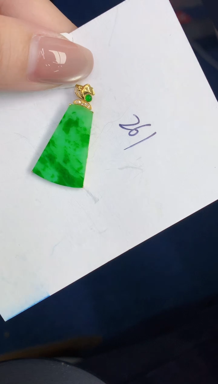 【闪购商品】翡翠18K金镶嵌颈饰0000000000
