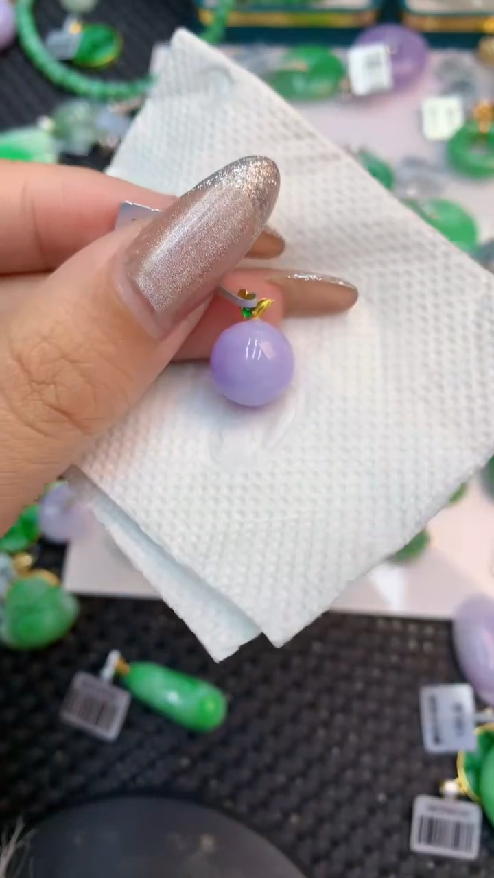 颈饰18K金镶嵌翡翠1