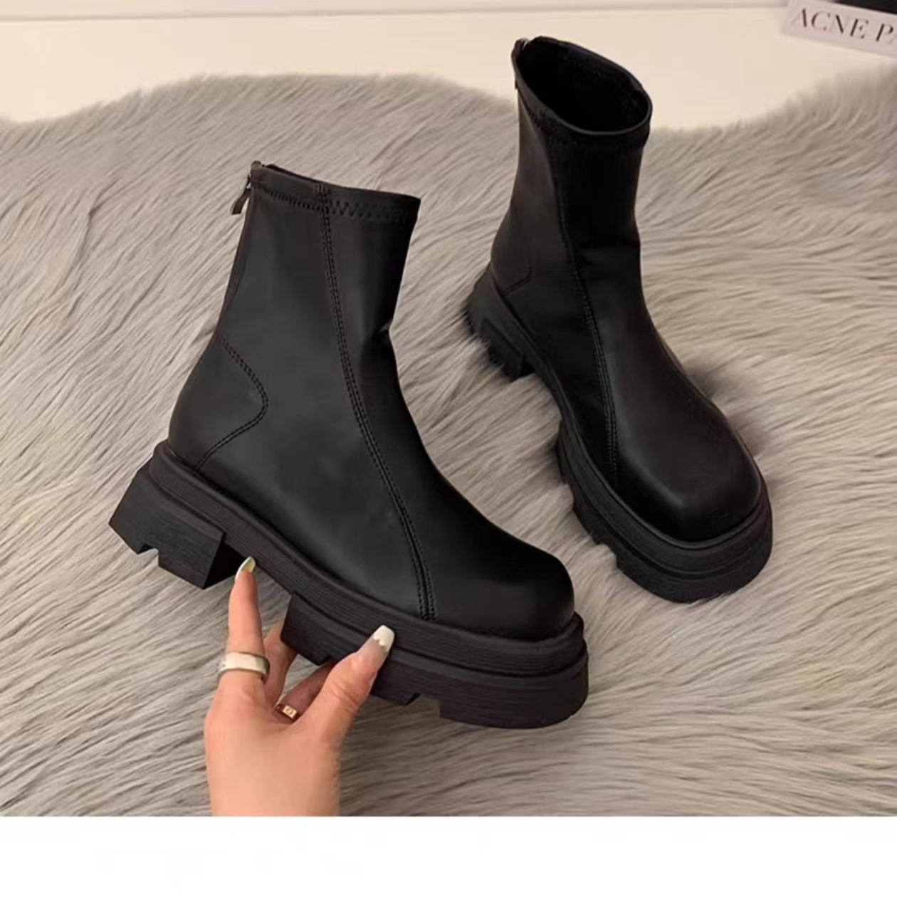 W4657厚底马丁靴女夏秋新款瘦瘦裸靴子法式韩系小短靴加绒