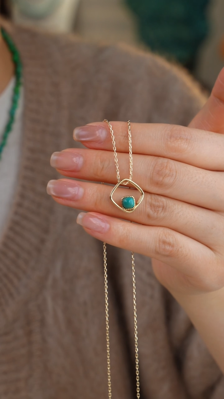 【闪购商品】绿松石项链合金多样性发货