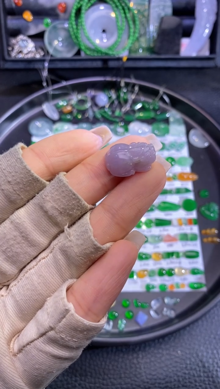 未镶嵌挂件翡翠貔貅