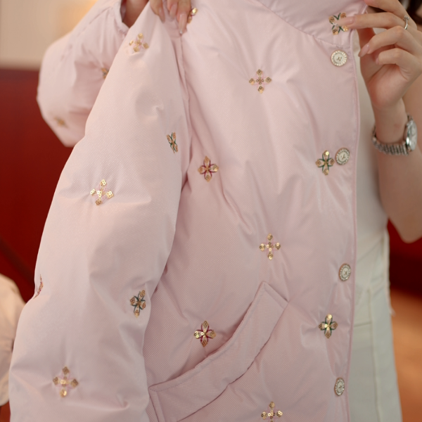 婷婷 粉絮四叶-2025新款气质羽绒服W55Q38836