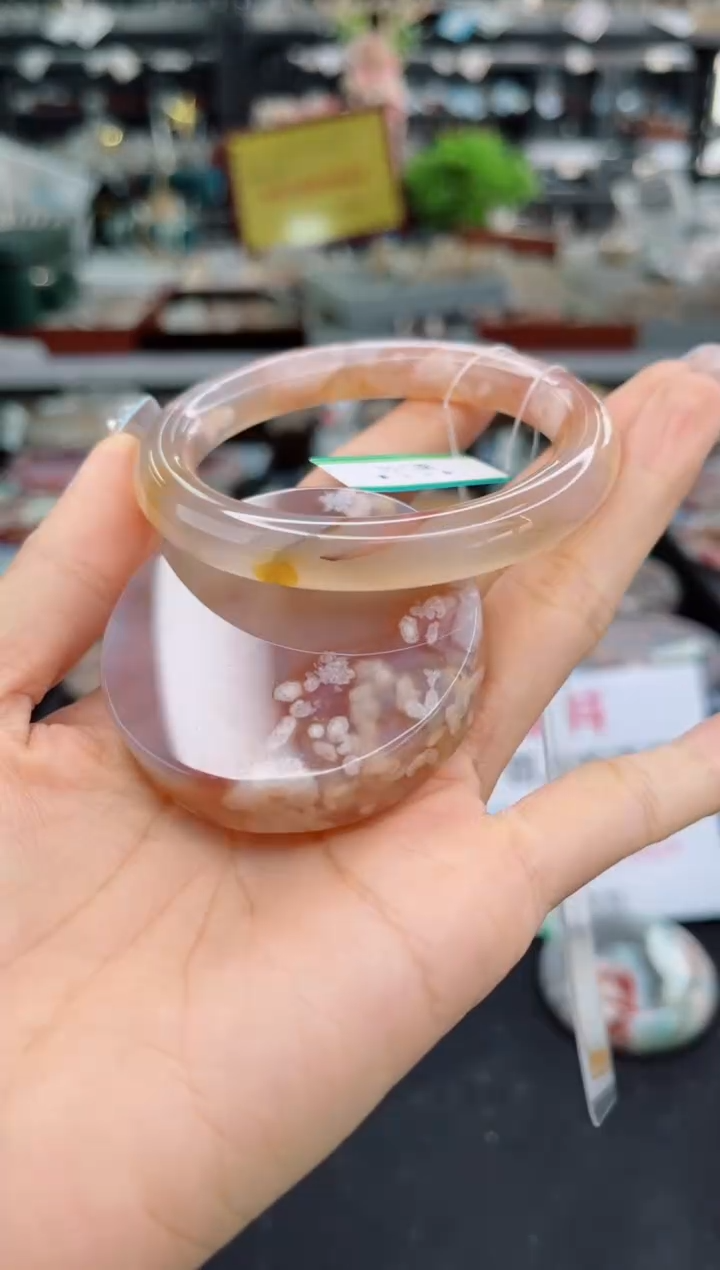 【闪购商品】石英质玉手镯未镶嵌55圈口（赠品镯心）3039103