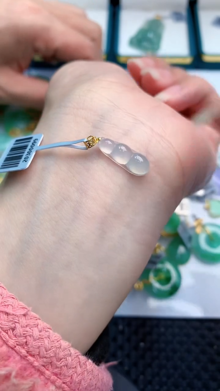 【闪购商品】翡翠颈饰18K金镶嵌            8