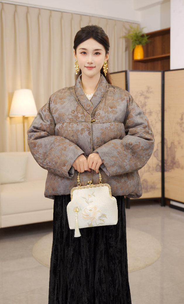 LULOZ【贵气织锦】90白鹅绒服女冬季立领短款小个子国风外套羽绒服