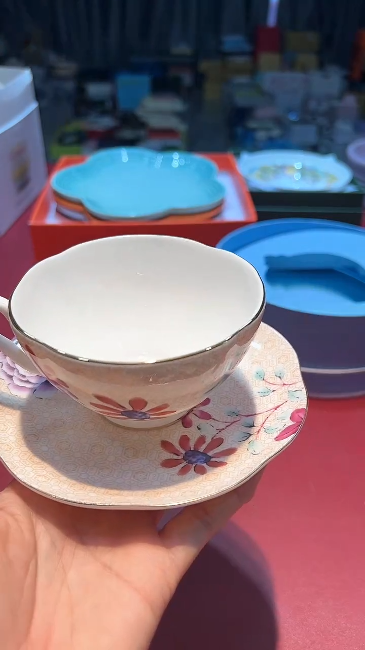 【闪购商品】瓷片锅碗瓢盆一件不剩