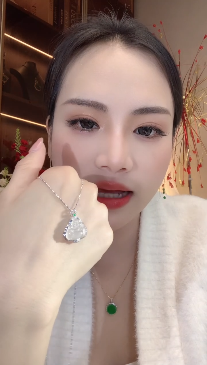 【闪购商品】翡翠吊坠(不含链)18K金镶嵌A13