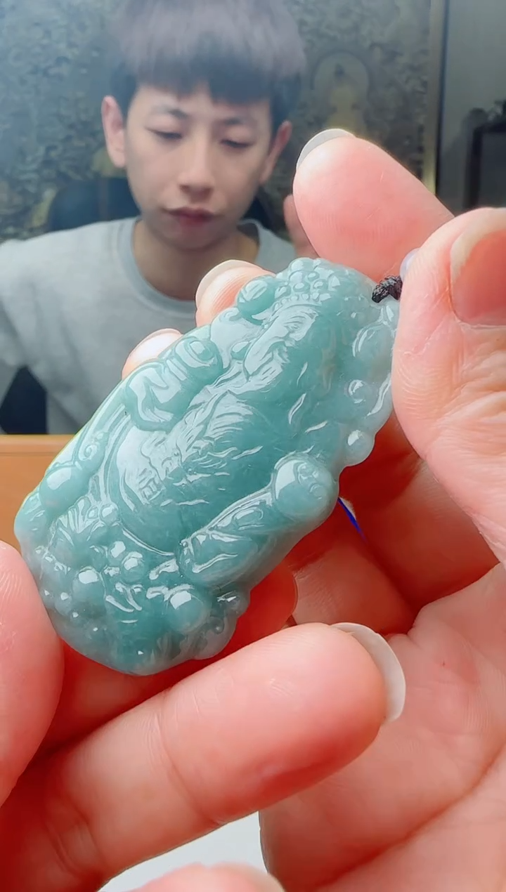 【闪购商品】翡翠颈饰未镶嵌111111111