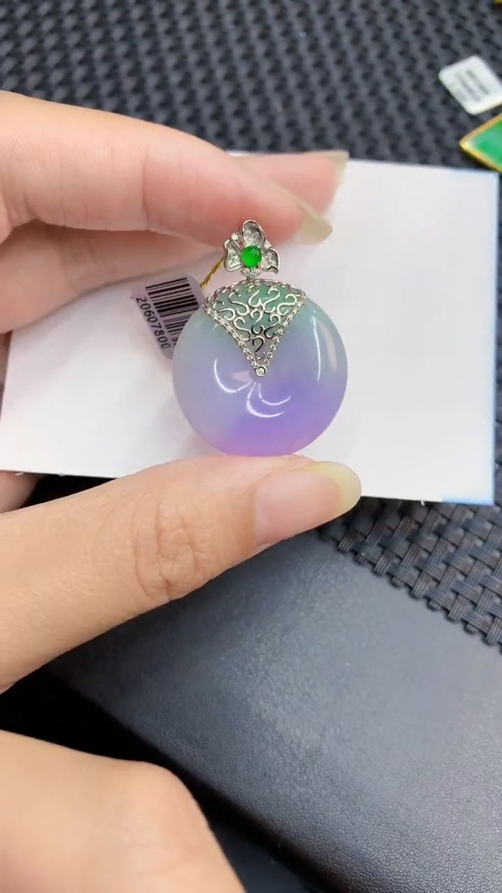 【闪购商品】翡翠颈饰18K金镶嵌            8