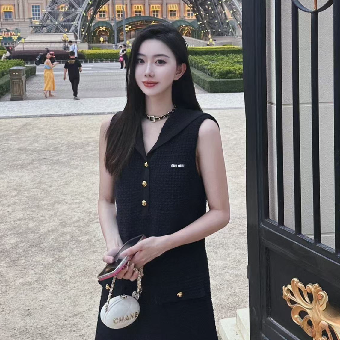 未使用 MIU MIU/缪缪 纯色粗花呢无袖连衣裙