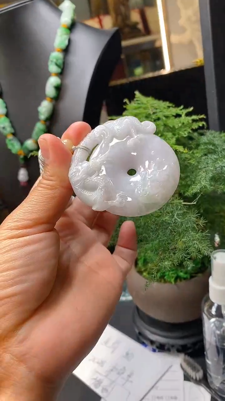 【闪购商品】翡翠颈饰未镶嵌挂件