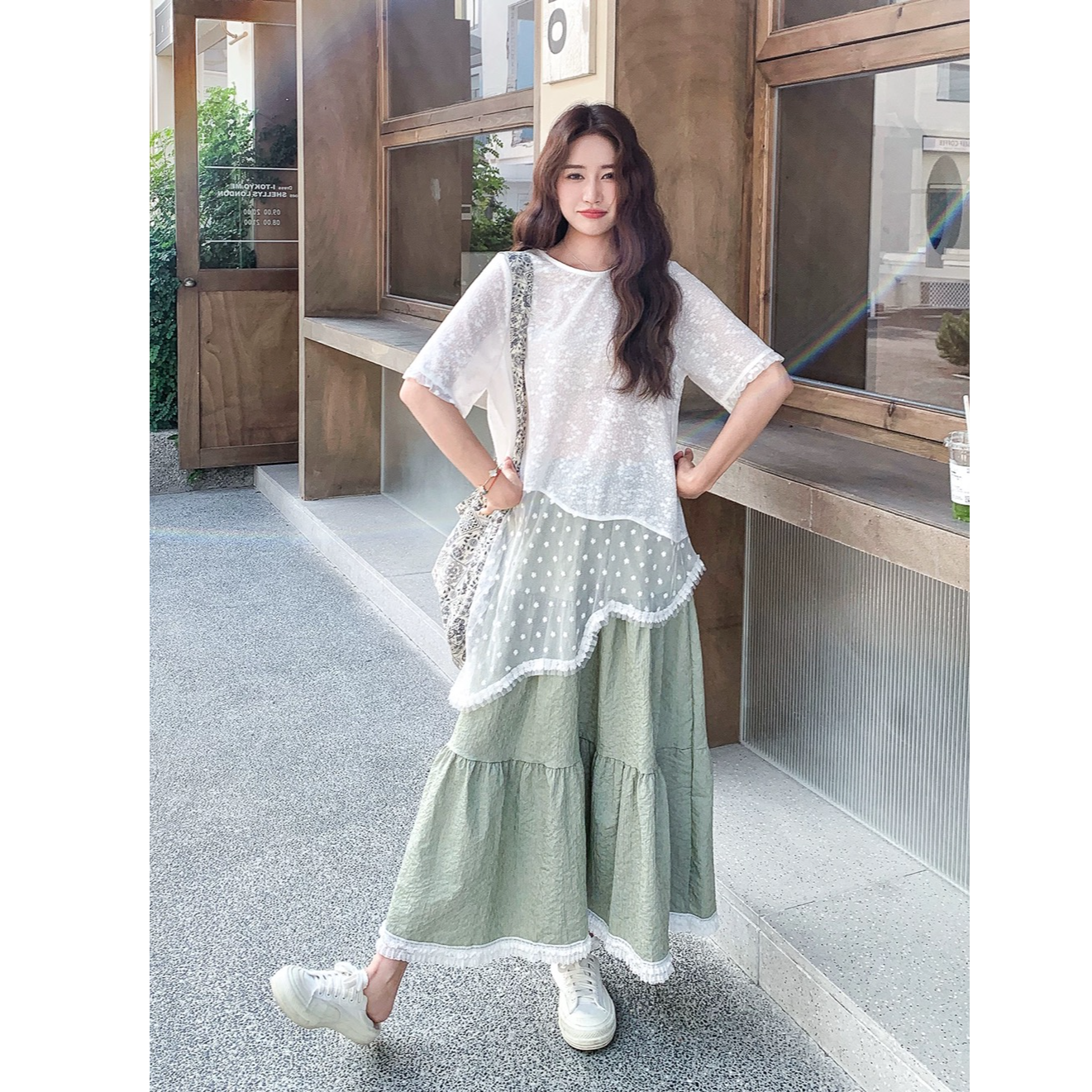 巨好看独特绝美减龄套装裙女夏2025新款蕾丝拼接T恤半身裙两件套