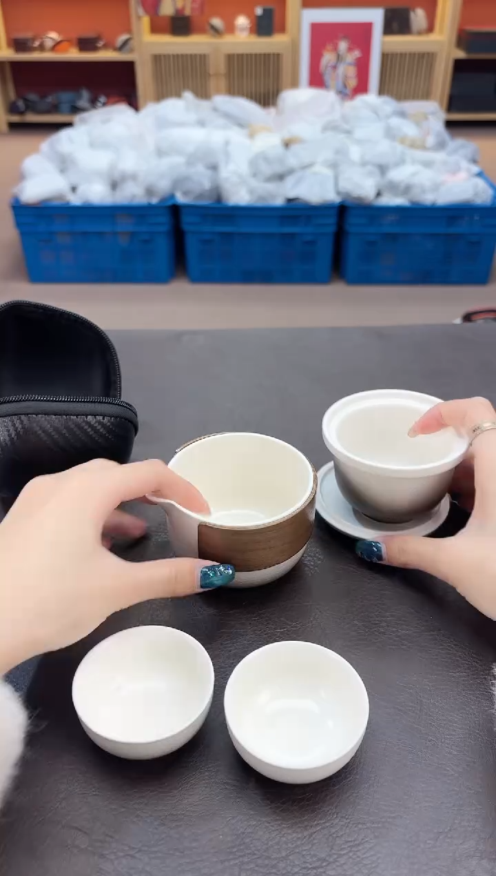 【闪购商品】摆件瓷SC1111111111111