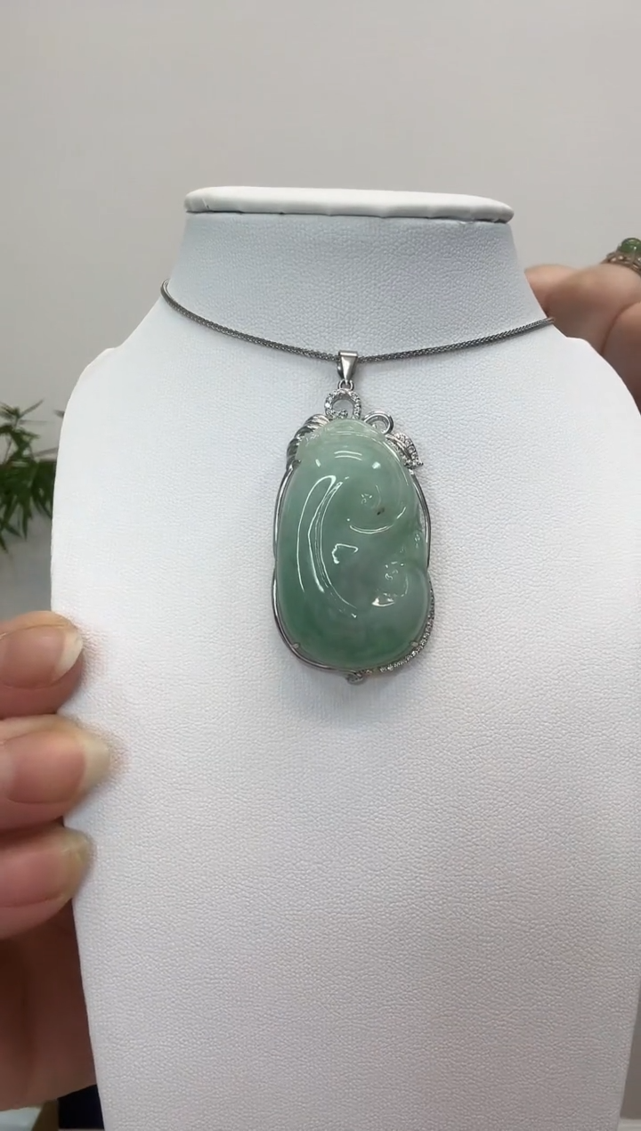 翡翠银S925镶嵌吊坠(赠链)如意
