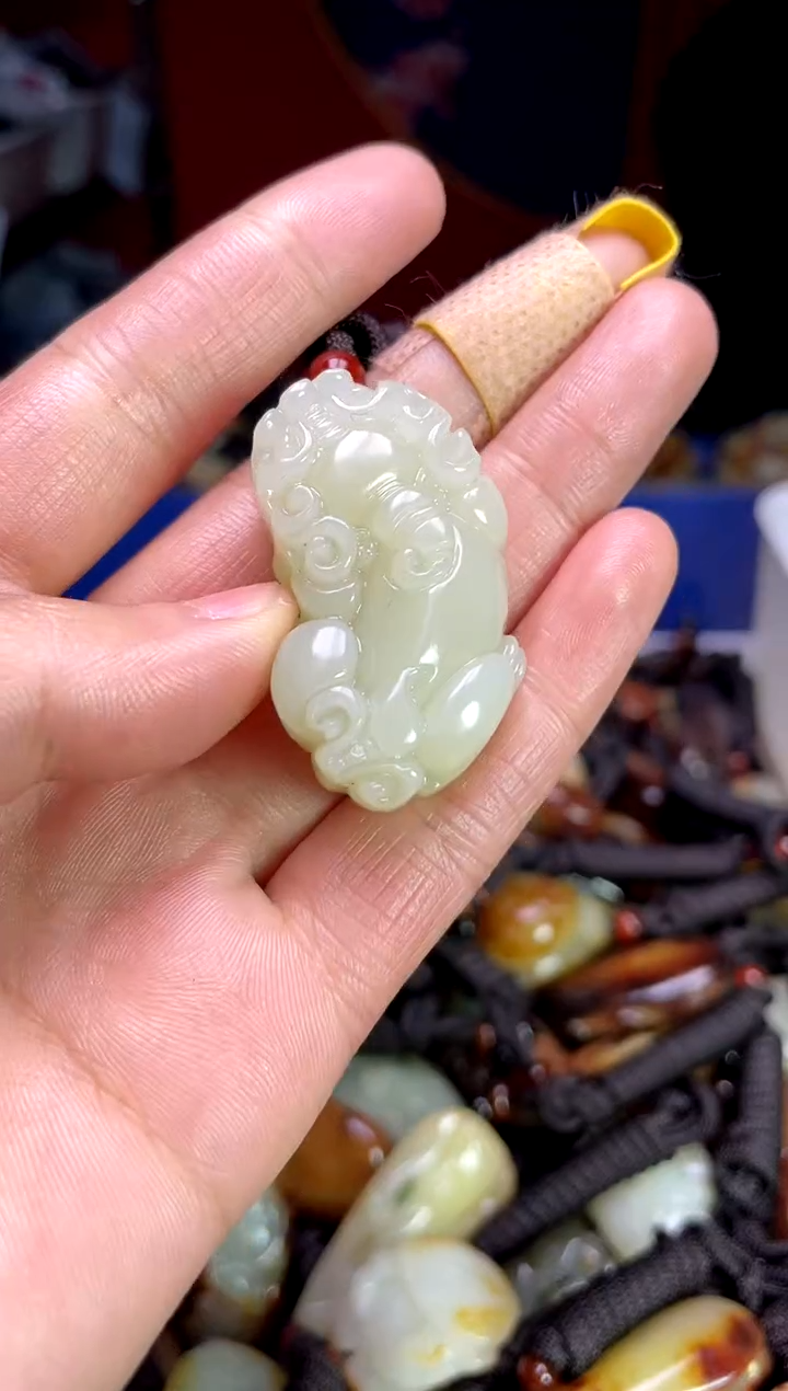 【闪购商品】和田玉颈饰未镶嵌1