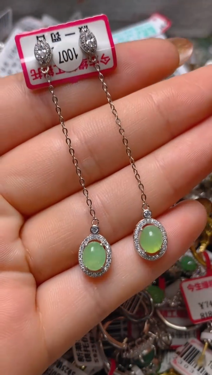 银S925镶嵌戒指翡翠百内无证书