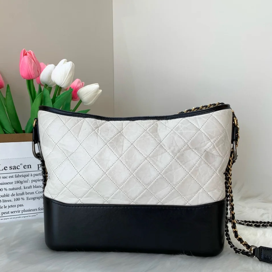 95新 Chanel/香奈儿 流浪 斜挎包28白色 25开P205438084