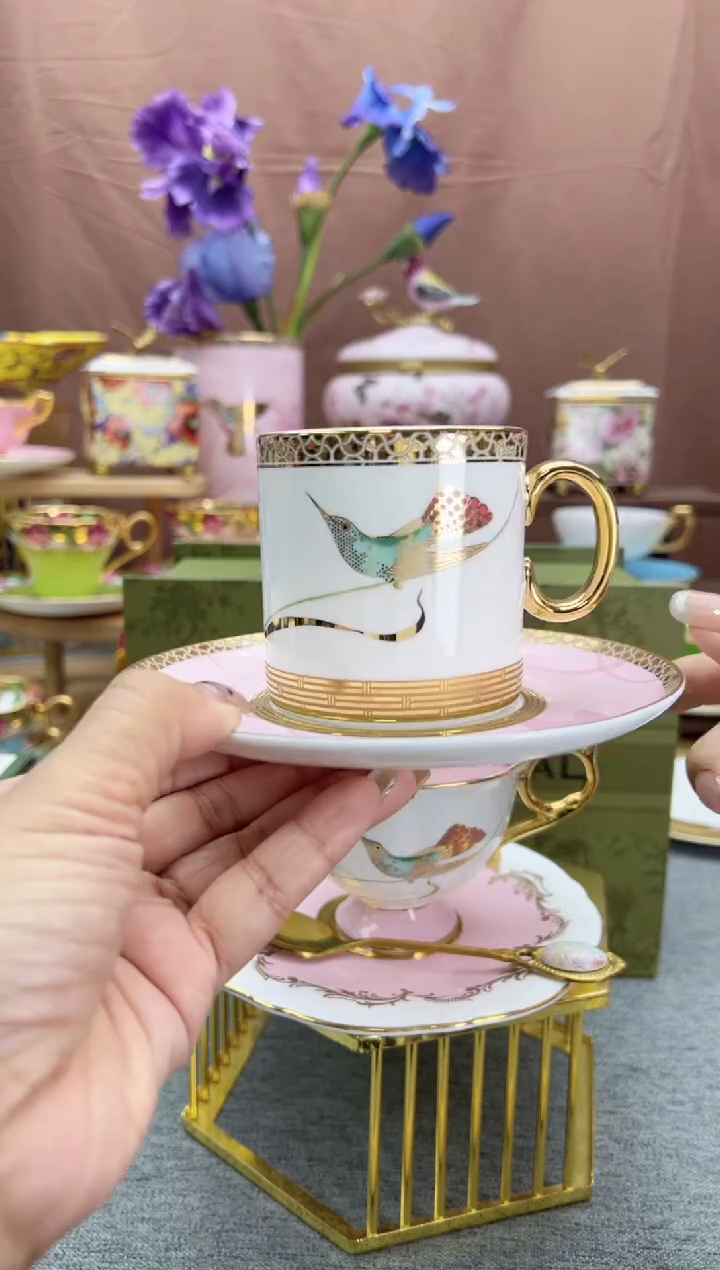 【闪购商品】自然写生白粉蜂鸟礼盒装