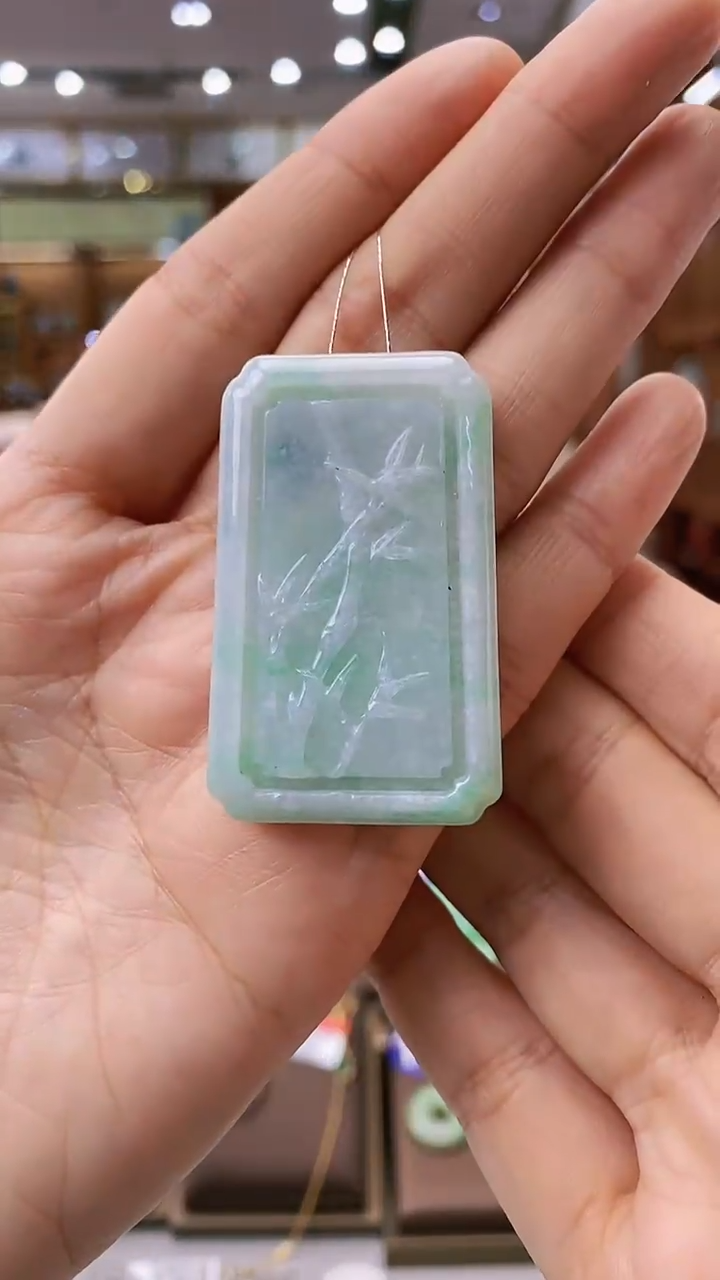 【闪购商品】翡翠颈饰未镶嵌花件