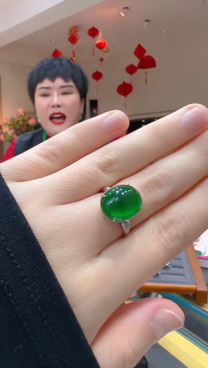 【闪购商品】翡翠戒指18K金镶嵌            