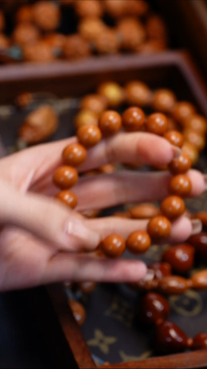 【闪购商品】橄榄核吊坠苏工橄榄核