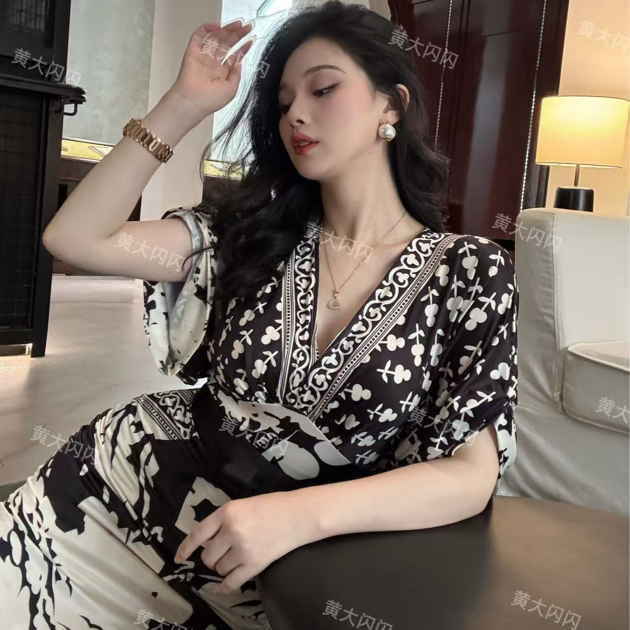 【黄大闪闪原创】(女总裁)随拍气质性感有弹力显瘦连衣裙SSQ2307