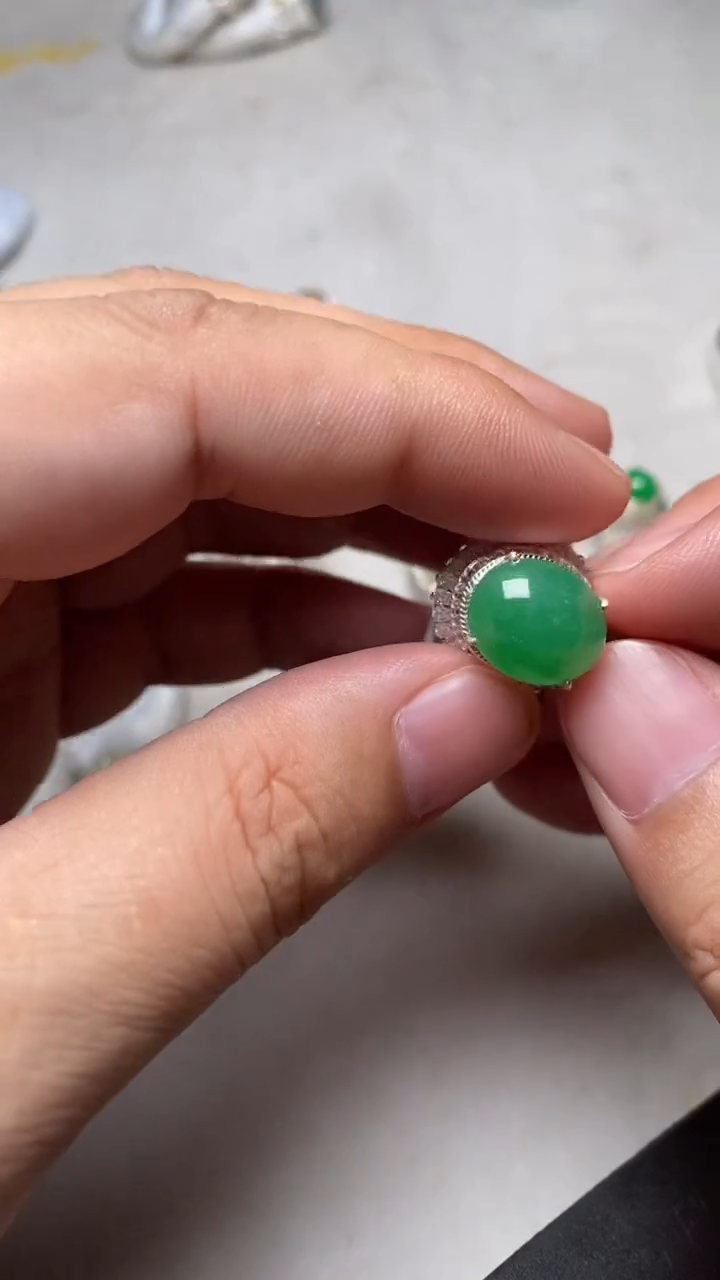 未镶嵌定制翡翠魔*张天然缅甸翡翠A货