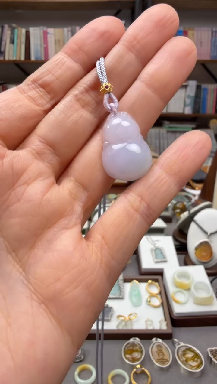 颈饰未镶嵌翡翠葫芦吊坠