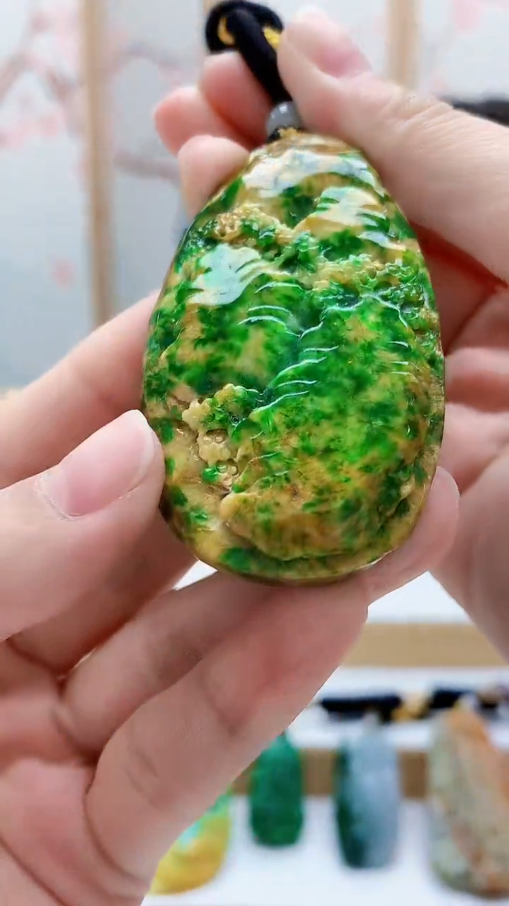 未镶嵌定制翡翠5060lr-毛货挂件55