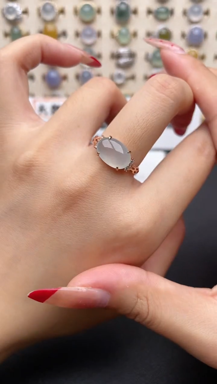 【闪购商品】翡翠戒指银S925镶嵌一物一证一礼盒