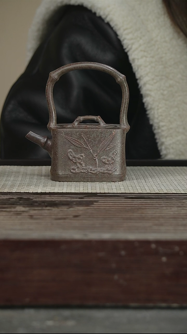 茶壶紫砂95号230CC