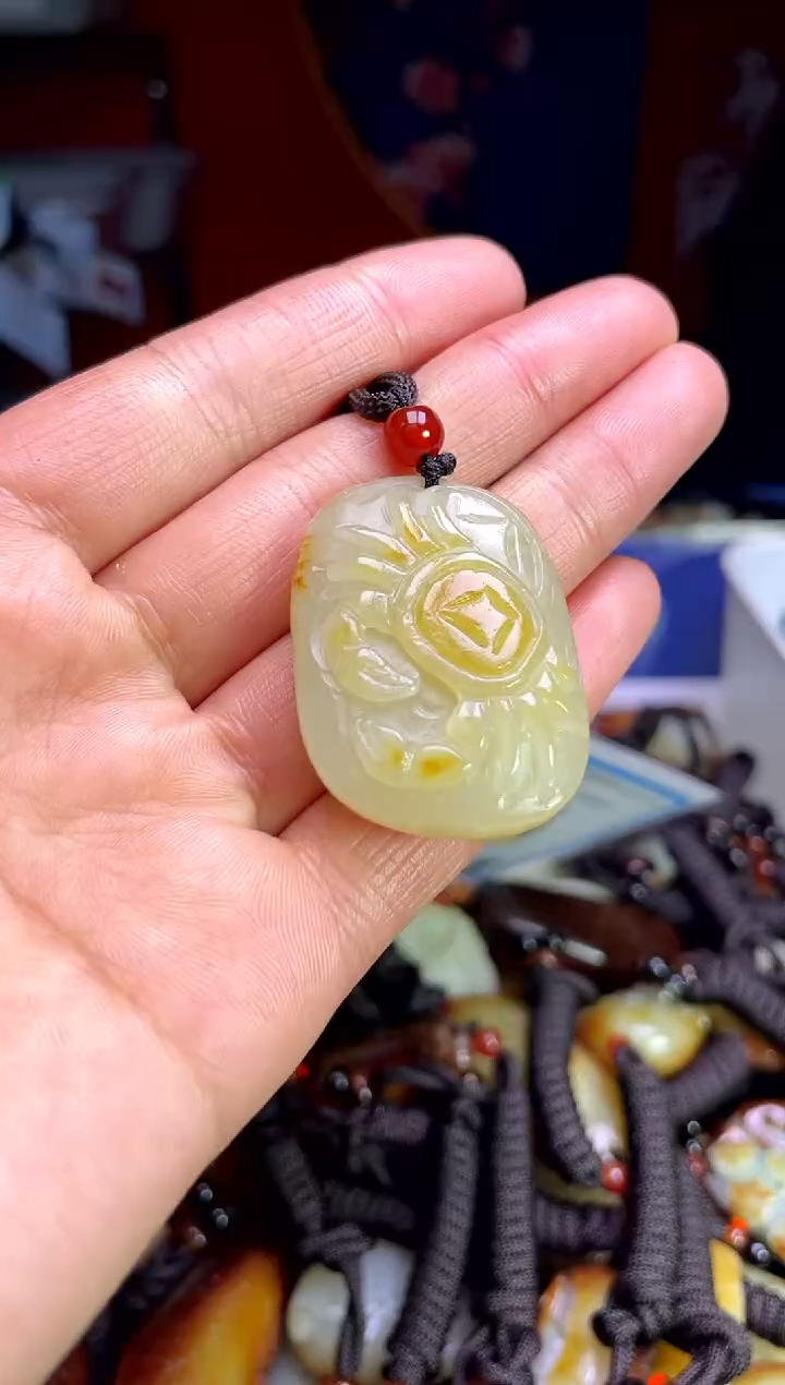 【闪购商品】和田玉颈饰未镶嵌1