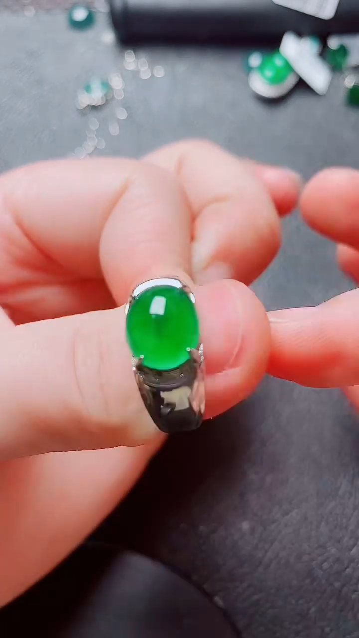 翡翠戒指银S925镶嵌1111