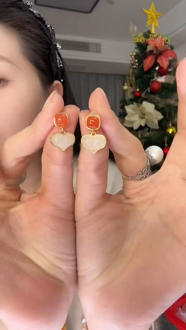 银S925镶嵌和田玉耳饰爱心南的红耳环