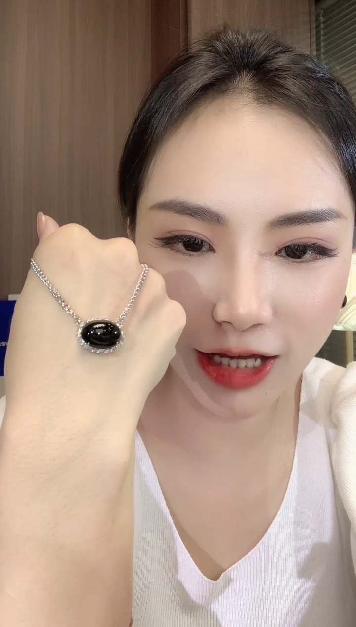 翡翠18K金镶嵌套链D19