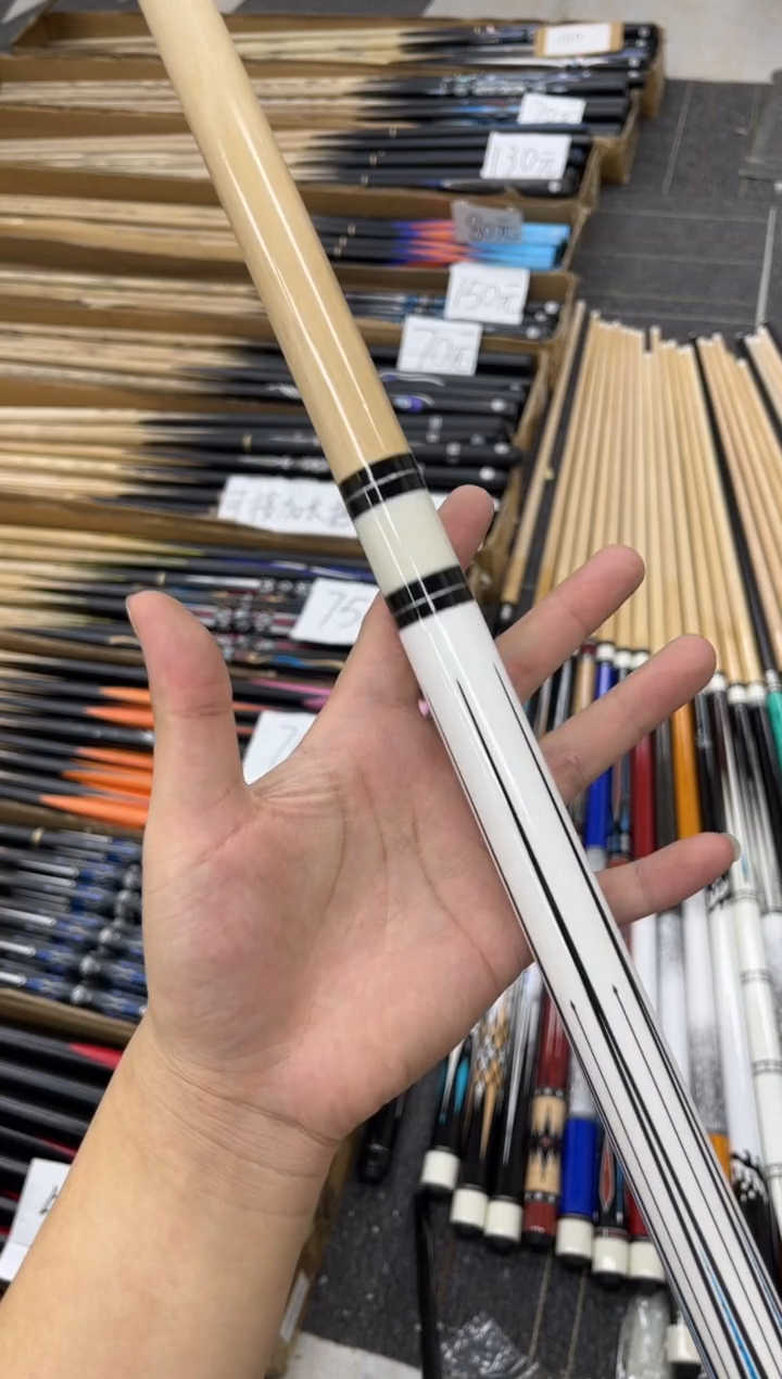 长款白蜡木台球杆