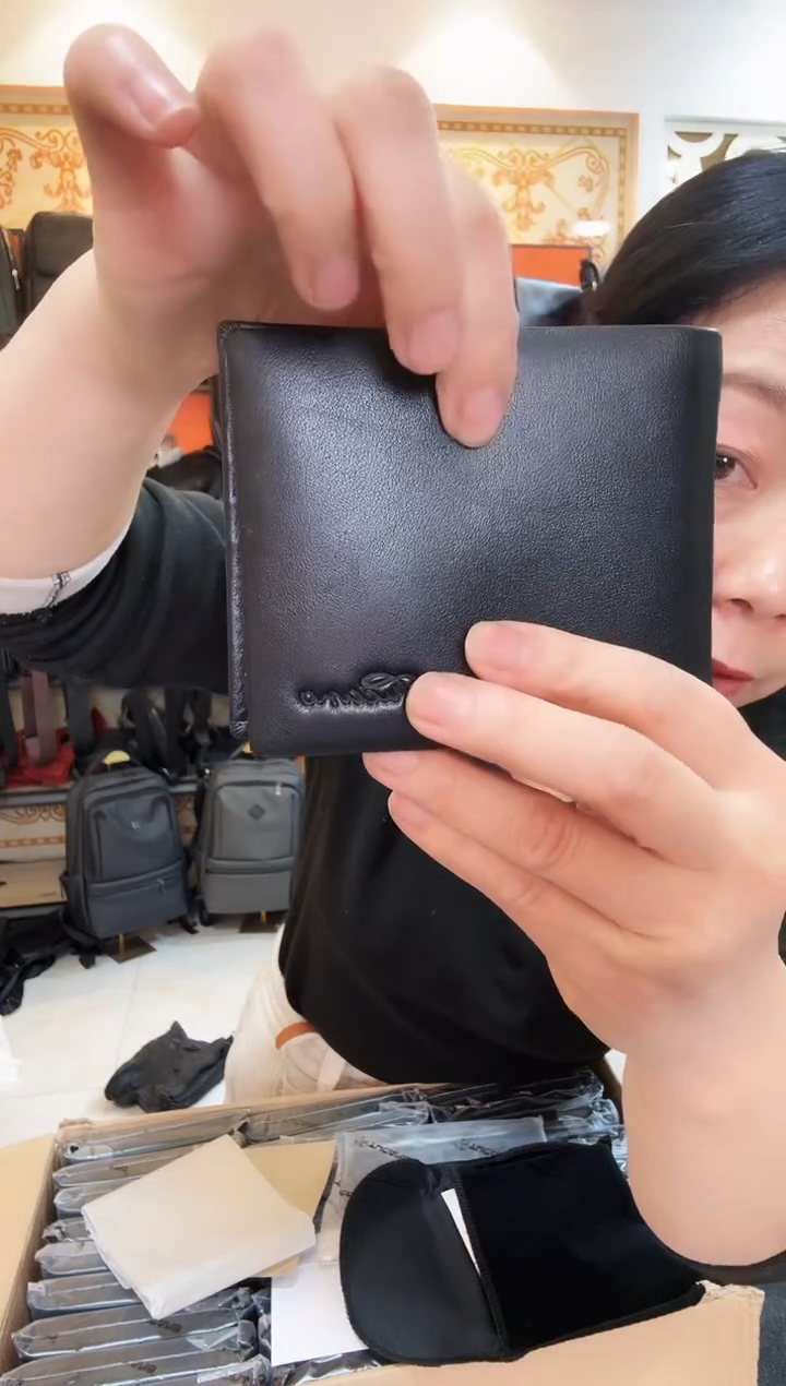 头层牛皮福利钱包黑色